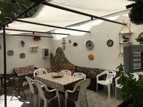Il mare a 100 M da casa con ampio giardino
